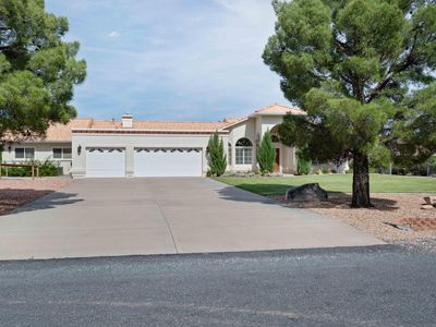 5372 N 1530 W