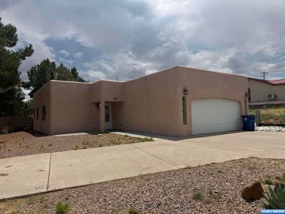 3501 N Mann Dr