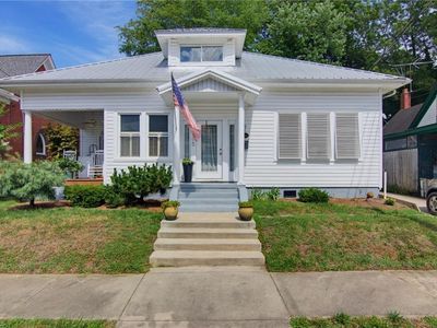 305 Irvin St
