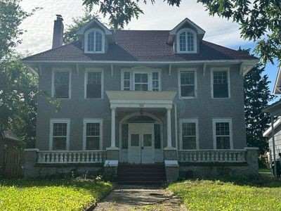 160 Manning Boulevard