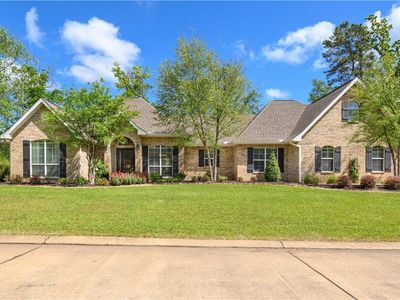 1430 Lake Dr