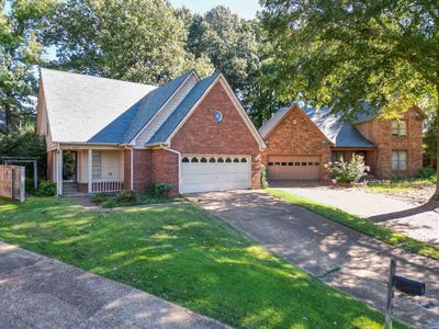Property at 8904 Lake Edge Cv E, Cordova, TN