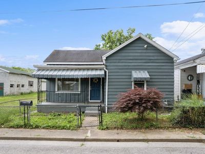 1418 Chester St