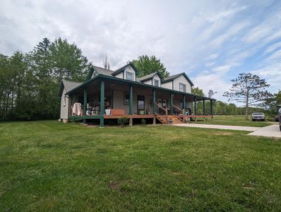 3099 Uniform St