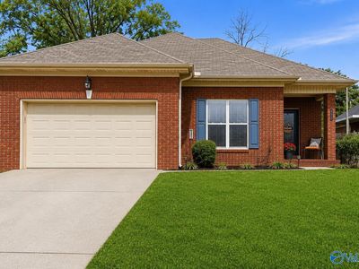 930 Tracey Ln