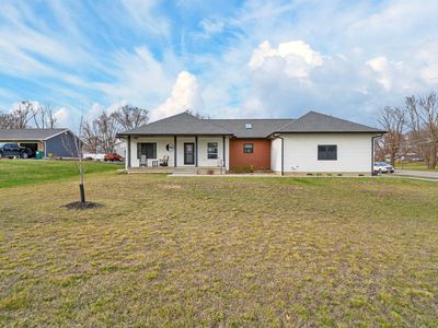 947 W Gilbert Dr