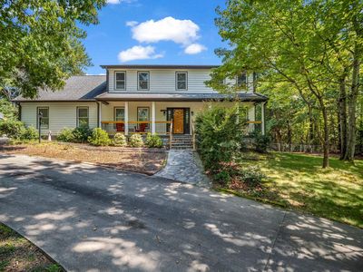 215 Hillcrest Dr