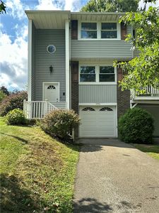 1056 Cranston Dr