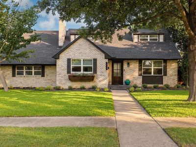 1537 Mapleton Dr