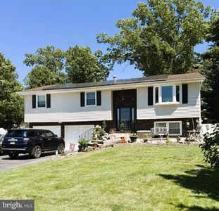 1629 Dolly Dr