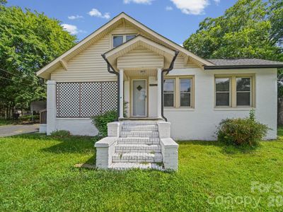 834 Murphy St
