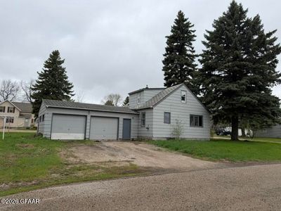 502 3rd St W
