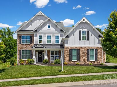 323 Forsythia Ln