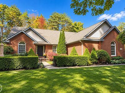 122 Howland Pines Dr