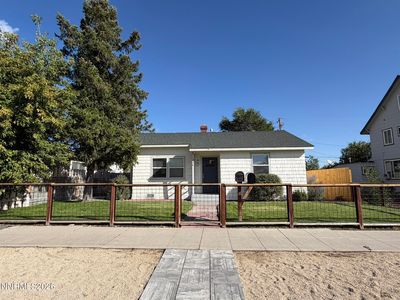 1836 C St