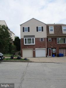 1569 Stoney Ln #B