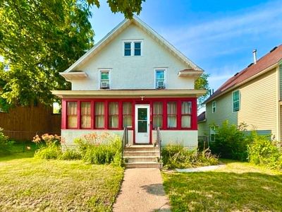 1125 Minnehaha Ave E