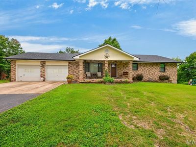 23301 Rainbow Ln