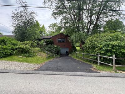 1017 Schweitzer Rd