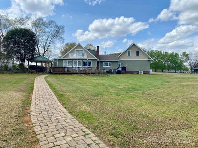 421 Tranquil Bay Cir