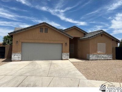 4252 W 11th Pl