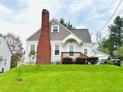 104 Grand Ave