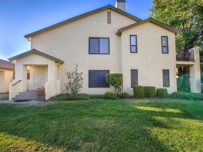 1604 Porter Way