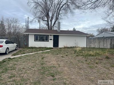 245 NW Bonneville Dr