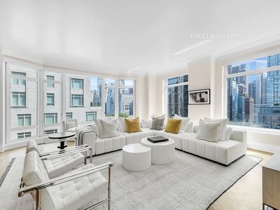 15 Central Park W APT 16G