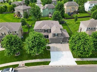 104 SW Shores Dr