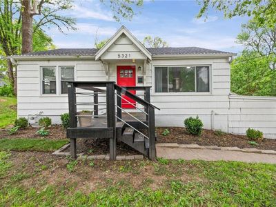 5321 Roswell Ave