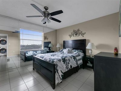3940 Inverrary Blvd #806-A