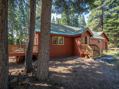 Property at 11967 Snowpeak Way, Truckee, CA