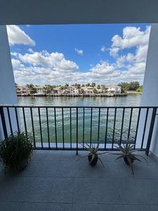 1400 S Ocean Dr APT 304