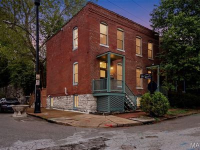 1200 Mackay Pl