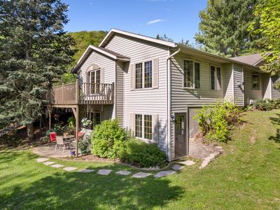 N221 Cedar Hills LANE