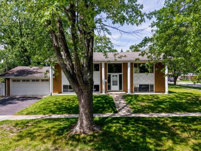 Property at 407 Keepataw Dr, Lemont, IL