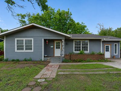302 S 38th St