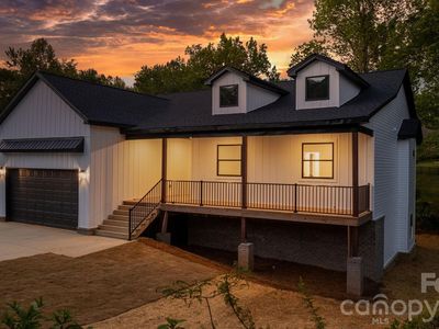 47 Tennyson Dr