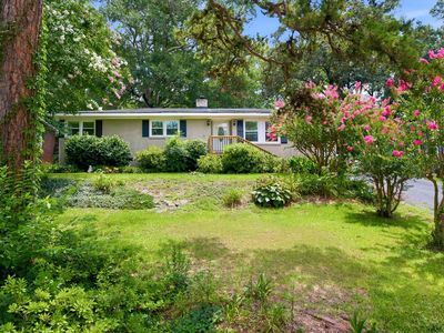 768 Kenmore Dr
