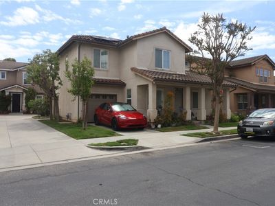 22838 Serra Dr