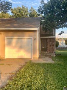 6105 SW 26th St APT B