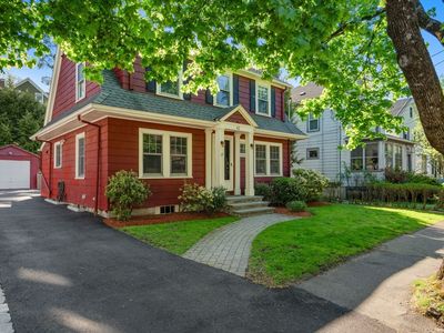 42 Aberdeen St