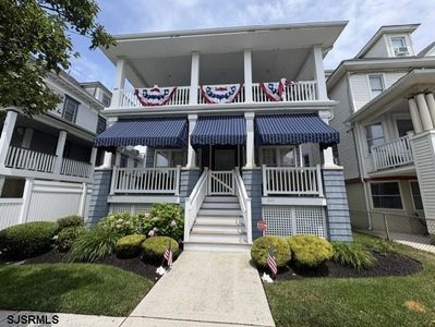 825 E 4th St APT 1