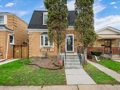 3835 Oak Park Ave