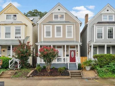 1906 W Main St