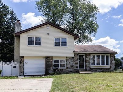 Property at 109 Surrey Rd, Voorhees, NJ