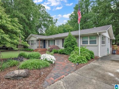 2028 Moncrief Rd