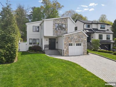 160 Magnolia Ave