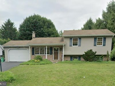 1612 Greenwood Dr